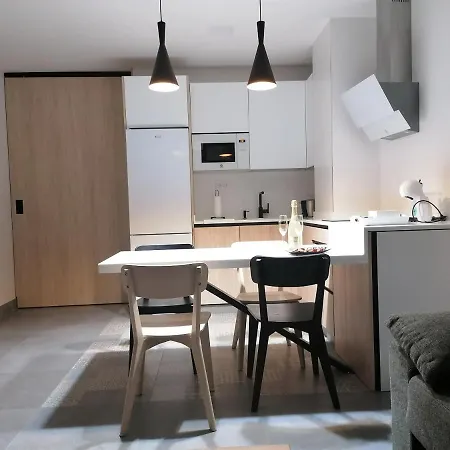 Asturin House - Parking Gratis * Salamanca